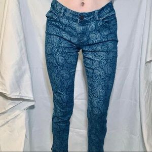 Super cute designed jeans SIZE 9